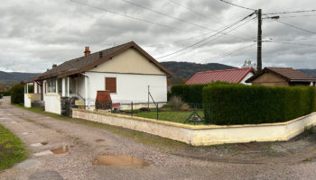 Maison de plain pied 113 m² 6 pièces et 6a32ca de terrain