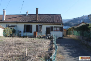EN EXCLUSIVITE ! MAISON MITOYENNE A RENOVER DE 80M2 SUR LA COMMUNE DE BUSSANG