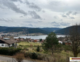 MAISON MITOYENNE A RÉNOVER FACE AU LAC DE GERARDMER SUR LE COTEAU DES XETTES !