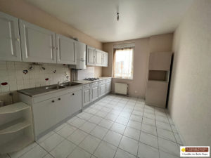 CENTRE VILLE DE GERARDMER, APPT 70 m² DE PLAIN PIED AV CAVE