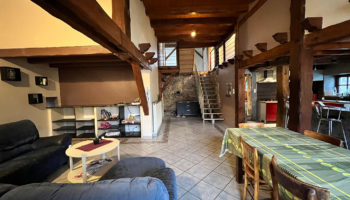 SAPOIS : 3 KMS DE VAGNEY, MAISON DE 210 m² !
