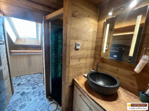 EXTRA CENTRE : APPT TRAVERSANT DE 109 m², 5 PIECES, SAUNA, CAVE