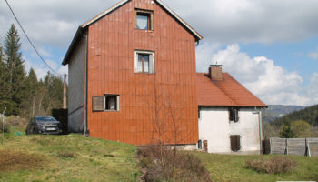 EN EXCLUSIVITE ! MAISON MITOYENNE  PROCHE DE LA BRESSE