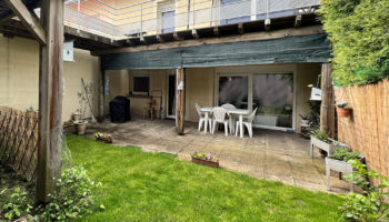 PLEIN CENTRE DE VAGNEY, REZ DE JARDIN COMPOSE 2 PIECES 46 m²