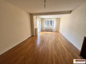 APPARTEMENT 3 PIECES 72 m² EN PLEIN CENTRE AVEC GARAGE !