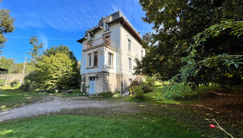 COMPROMIS SIGNE! EXCLUSIF : CORNIMONT COUP DE COEUR POUR CETTE TRES BELLE MAISON DE MAITRE A RENOVER