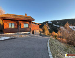 CHALET VUE PISTES – ENSOLEILLE DU MATIN AU SOIR