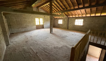 RARE A GERARDMER : 1000 m² + bâtiment à rénover avec permis accordé