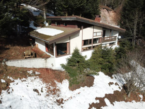 GROS COUP DE COEUR POUR CE CHALET TYPIQUE DE MOYENNE MONTAGNE