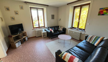 Appartement traversant 64 m², 2 chambres, cave et parking